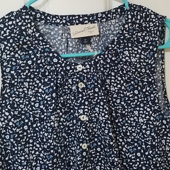 Beauitful Universal Thread FloralHenley Tank Top - Picture 3 of 7